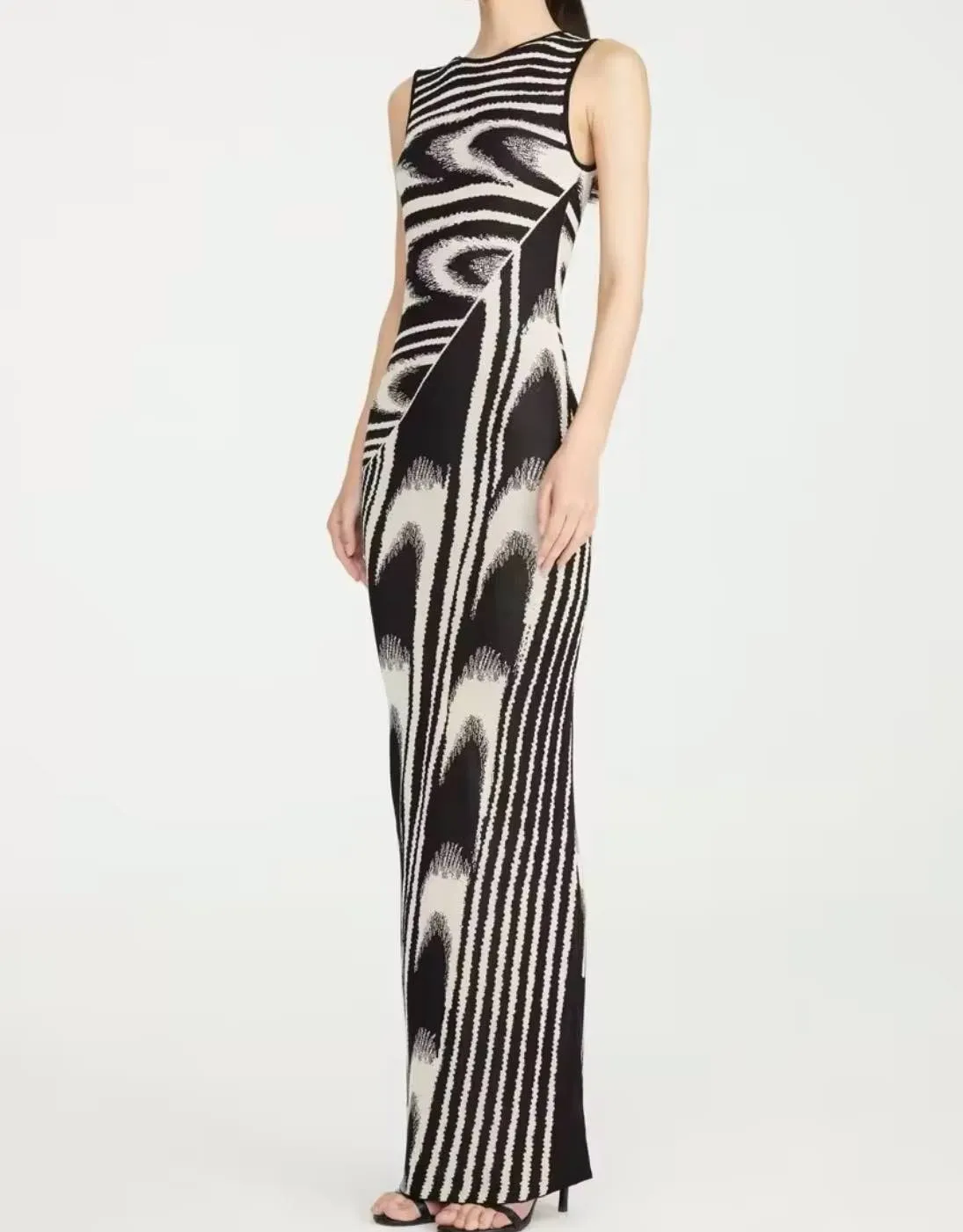 Abstract Pattern Knit Long Dress