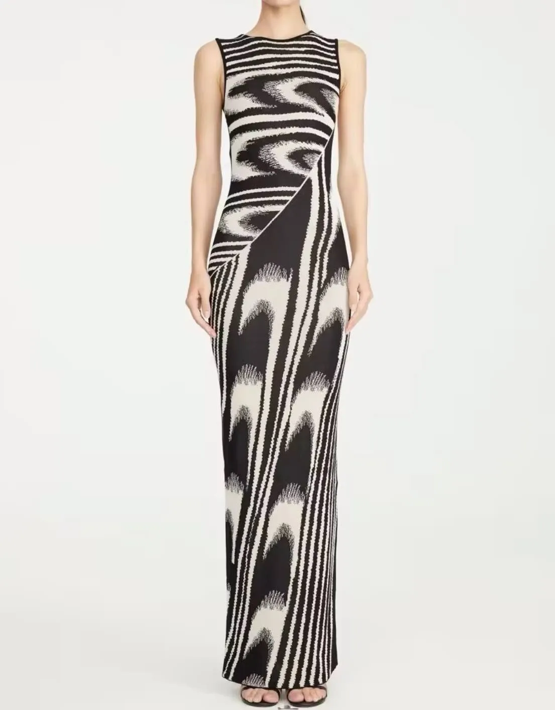 Abstract Pattern Knit Long Dress