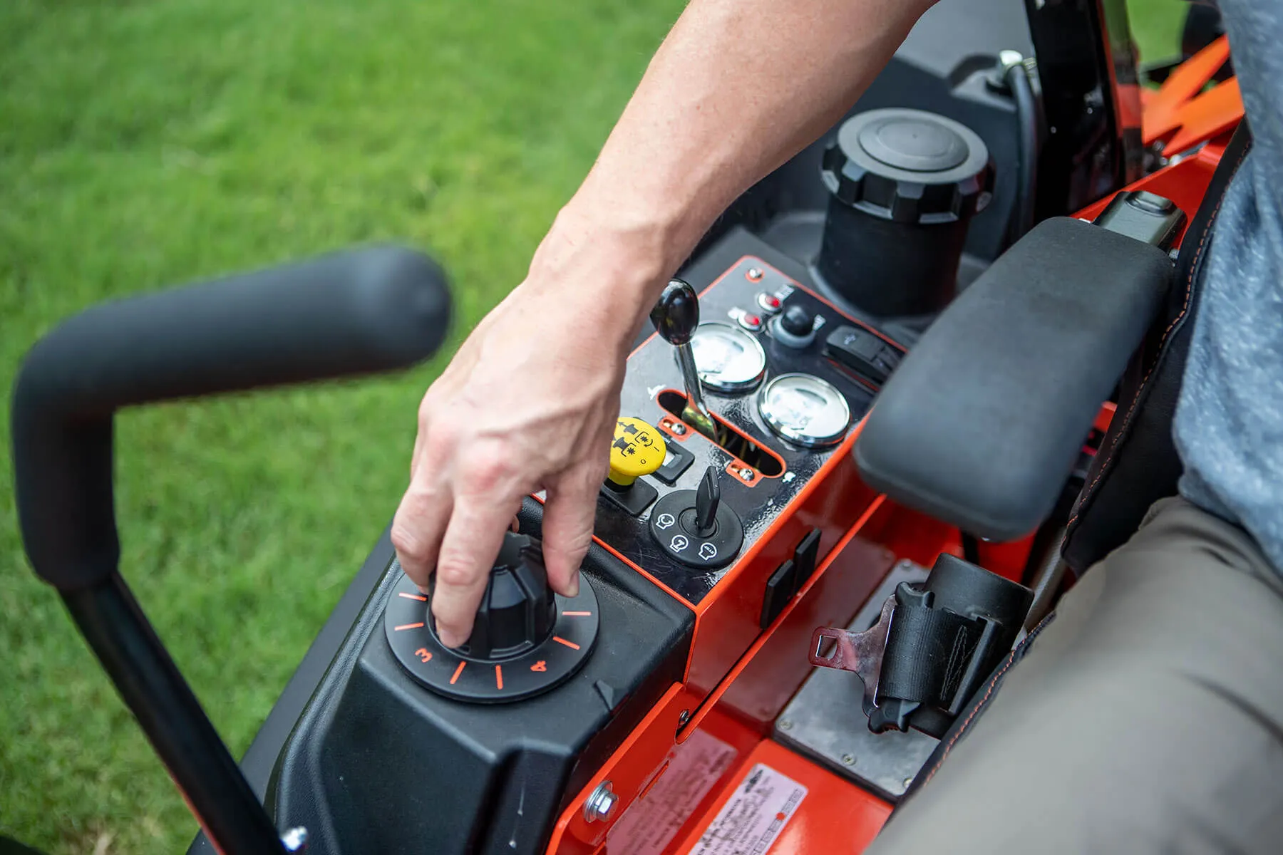 Bad Boy Renegade 61" Commercial Zero-Turn Mower w/ 24.7hp Perkins Diesel