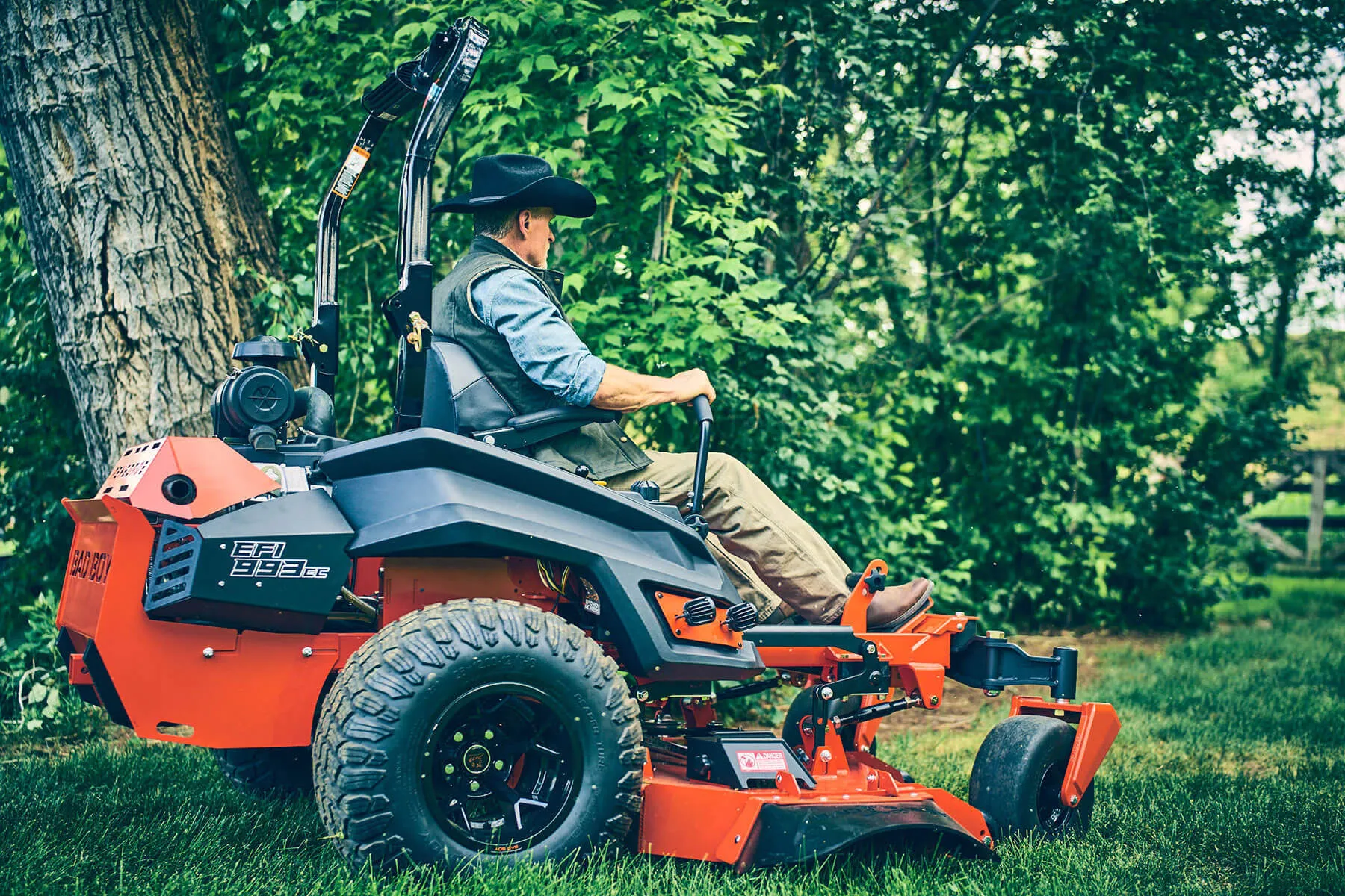 Bad Boy Renegade 61" Commercial Zero-Turn Mower w/ 38.5hp Kohler ECH980 EFI