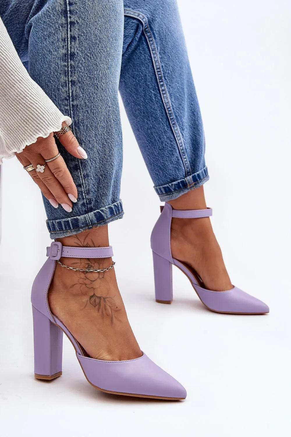 Block heel pumps Step in style