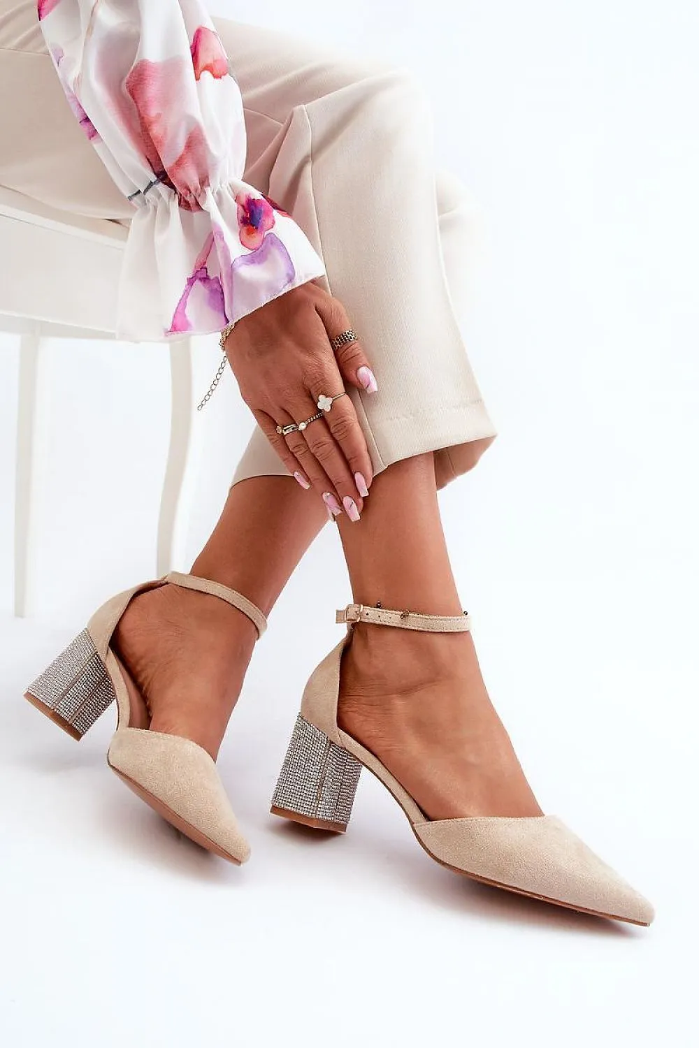 Block heel pumps Step in style