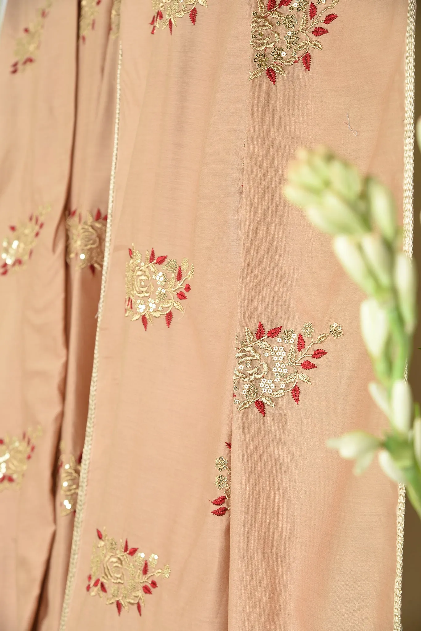 chanderi saree - champagne gold & gilded roses