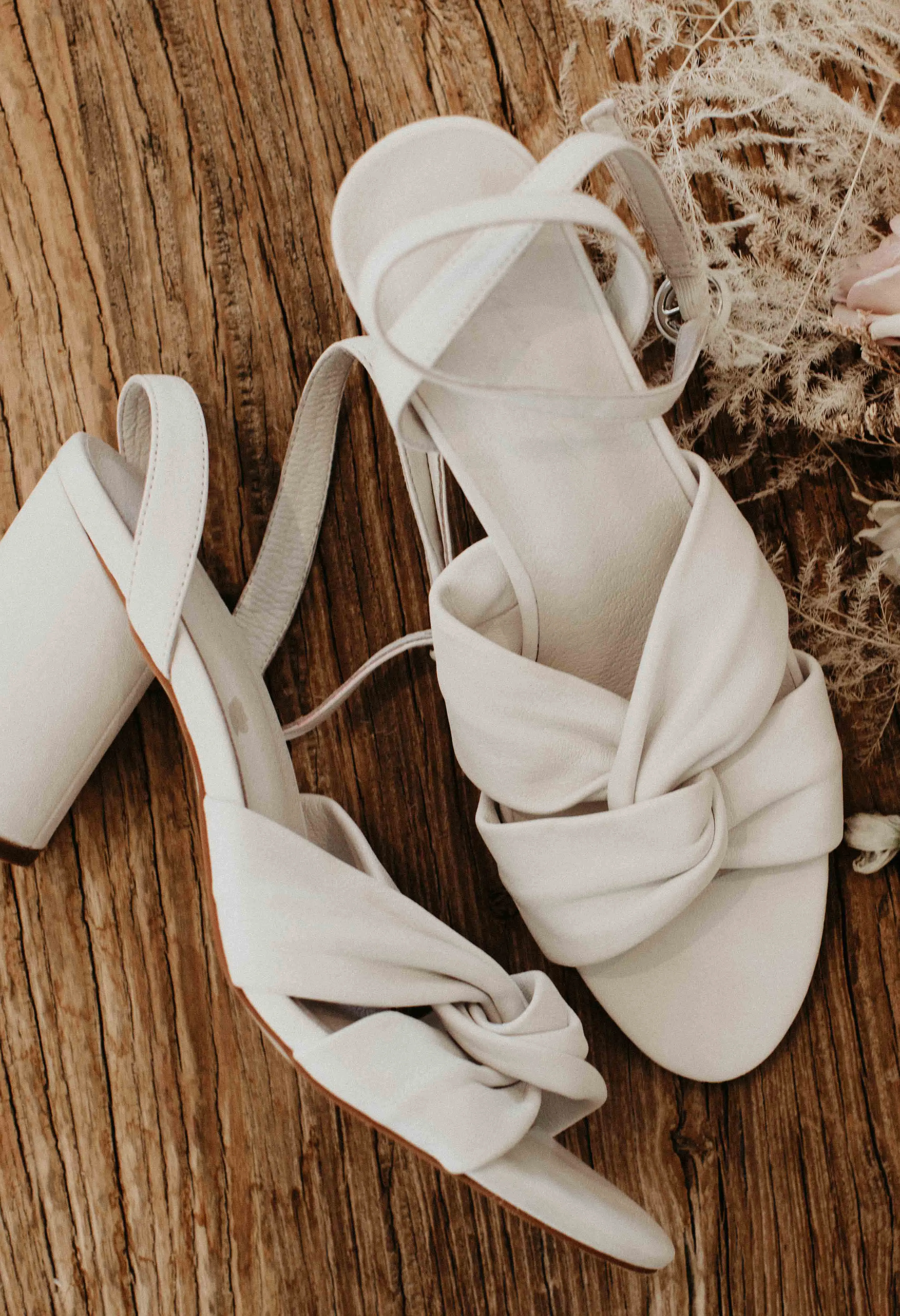 DESTINY - IVORY LEATHER WEDDING SANDALS - FINAL SALE