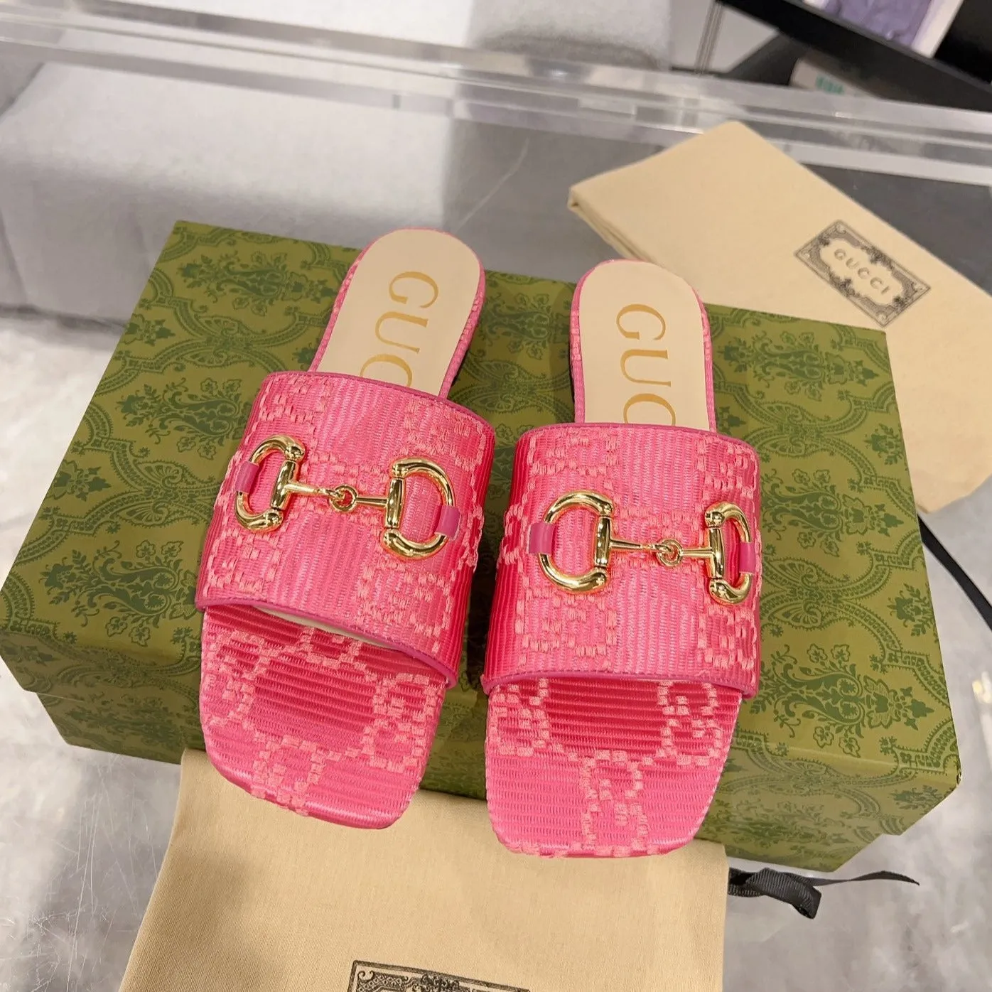 GG CHUNKY SLIDE SANDAL BRIGHT PINK CALFSKIN