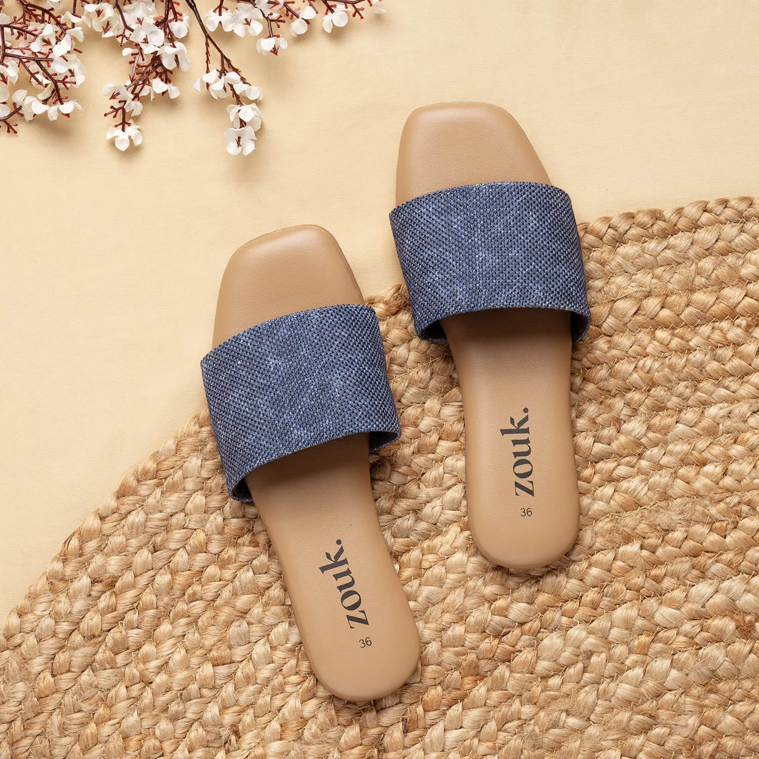 Kochi Marine Casual Flats