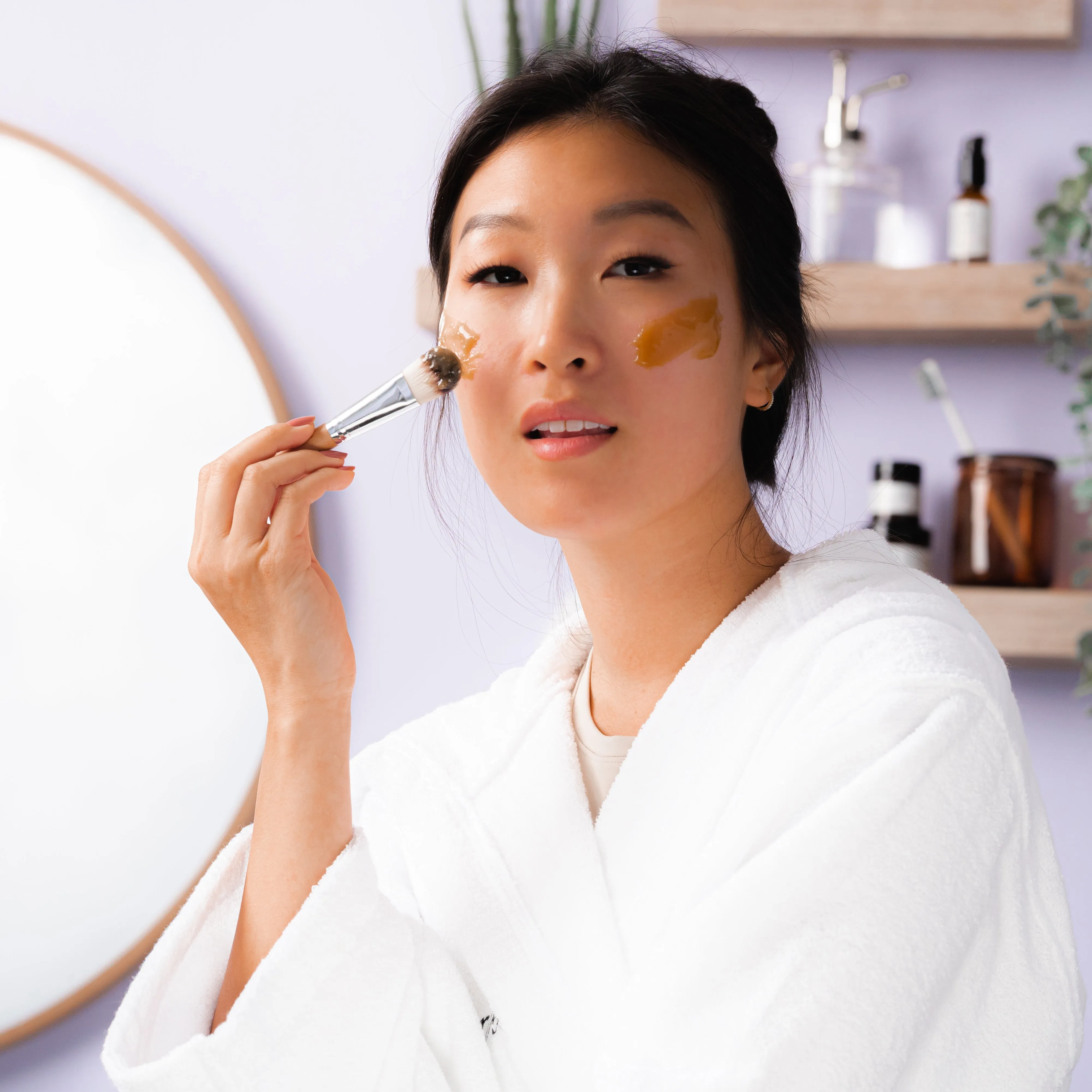 Manuka Honey Mask: Exfoliating Mask