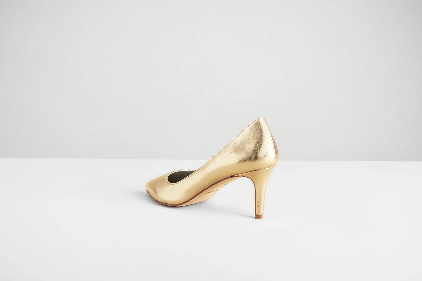 Vegan Leather Pointed Toe Pumps | Gold